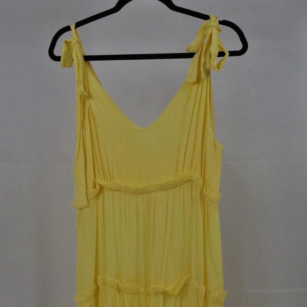 Midi yellow ruffle dress